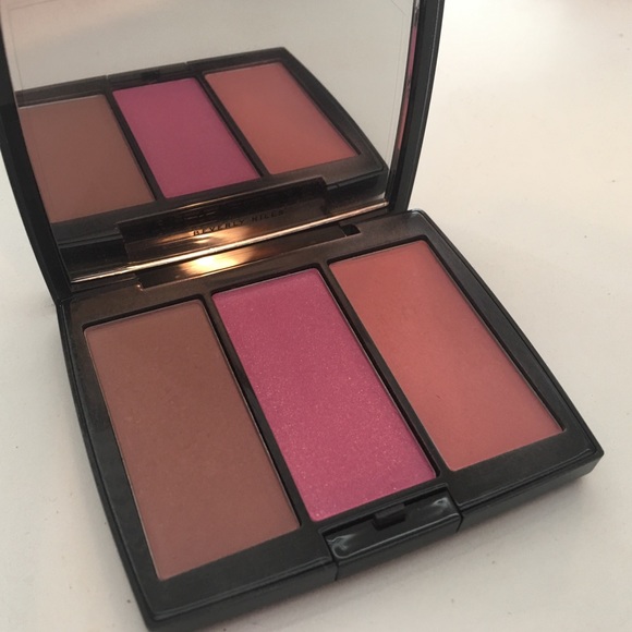 Anastasia Beverly Hills Other - Anastasia Blush Trio in “Pool Party”